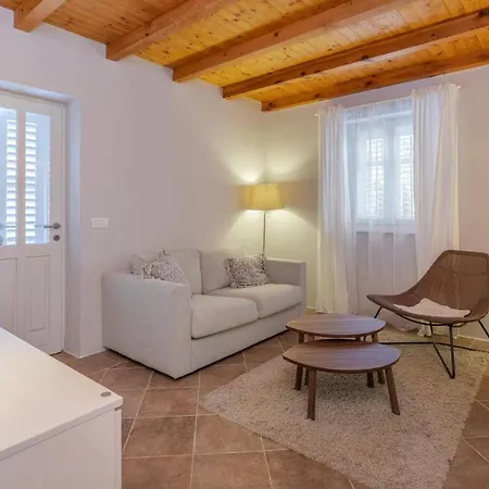 Villa Dvori Podobuče